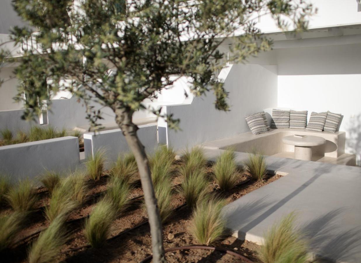 Iphimedeia Luxury Hotel & Suites Naxos City Buitenkant foto