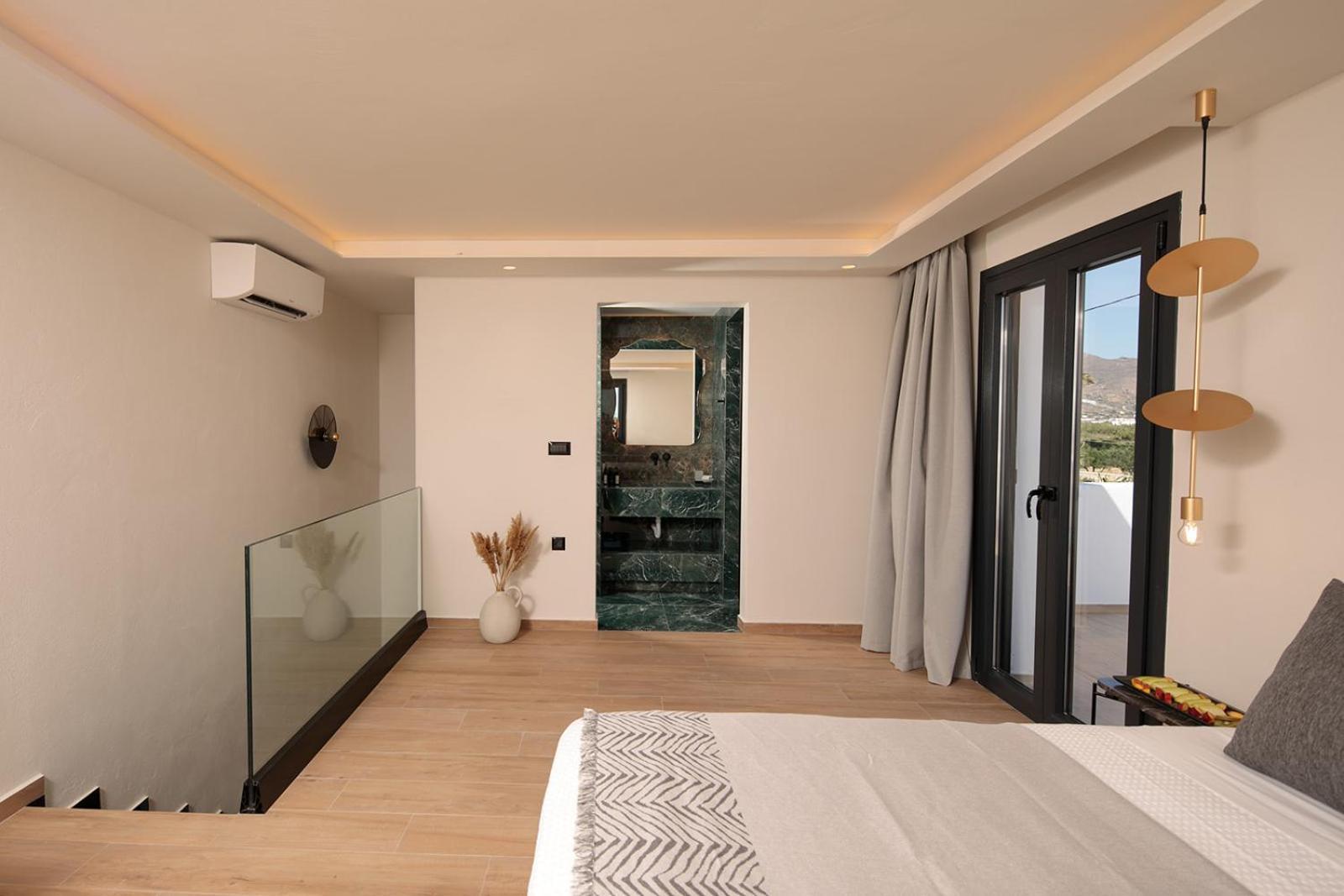 Iphimedeia Luxury Hotel & Suites Naxos City Buitenkant foto