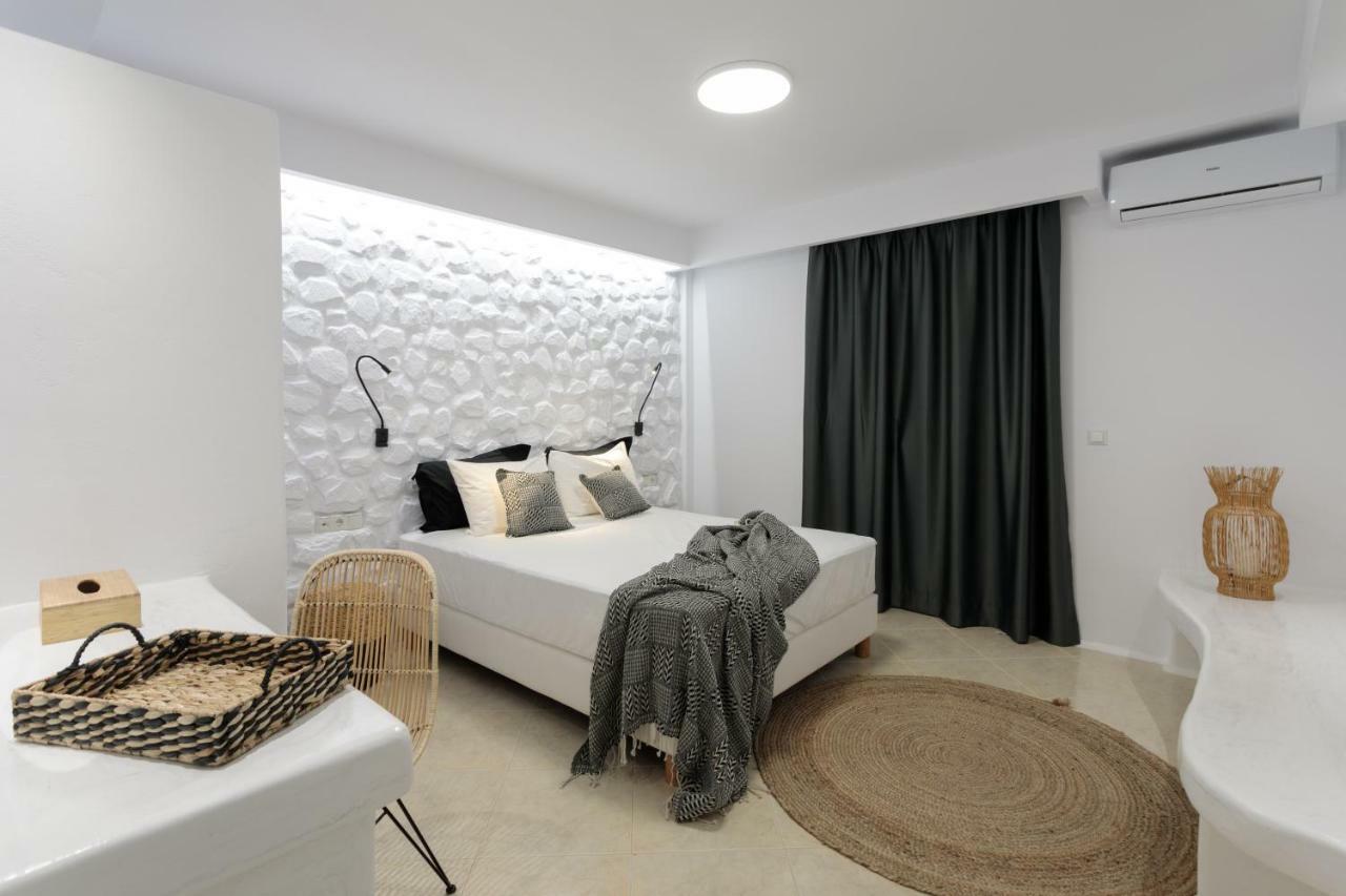 Iphimedeia Luxury Hotel & Suites Naxos City Buitenkant foto